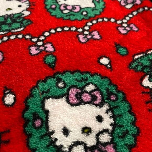 Hello Kitty “Christmas Wreath” Fuzzy Soft Touch Pajama Pants Womens size Small - Picture 8 of 12
